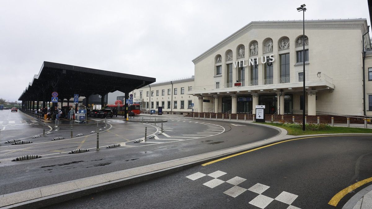 Litva uzavřela letiště ve Vilniusu kvůli balonům pašeráků cigaret